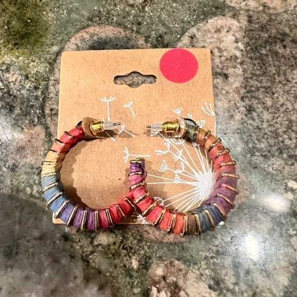 Ladies multi colored pierced earrings - Picture 1 of 2